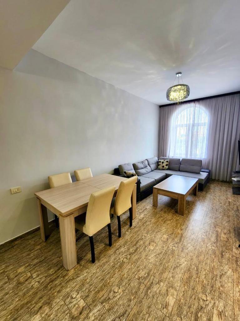 Luxury Spacious 3 Bedroom 2 Bathroom Apartment , New Building, Yerevan Exterior photo